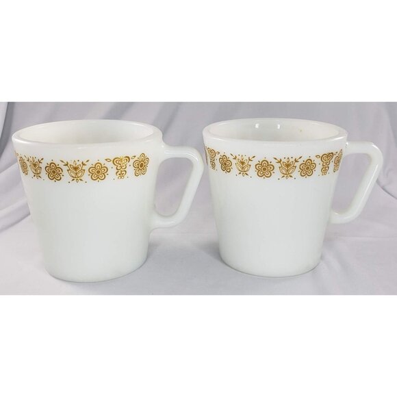 Vintage Pyrex Butterfly Gold Coffee Mugs Cup Set of 3 - Picture 4 of 11
